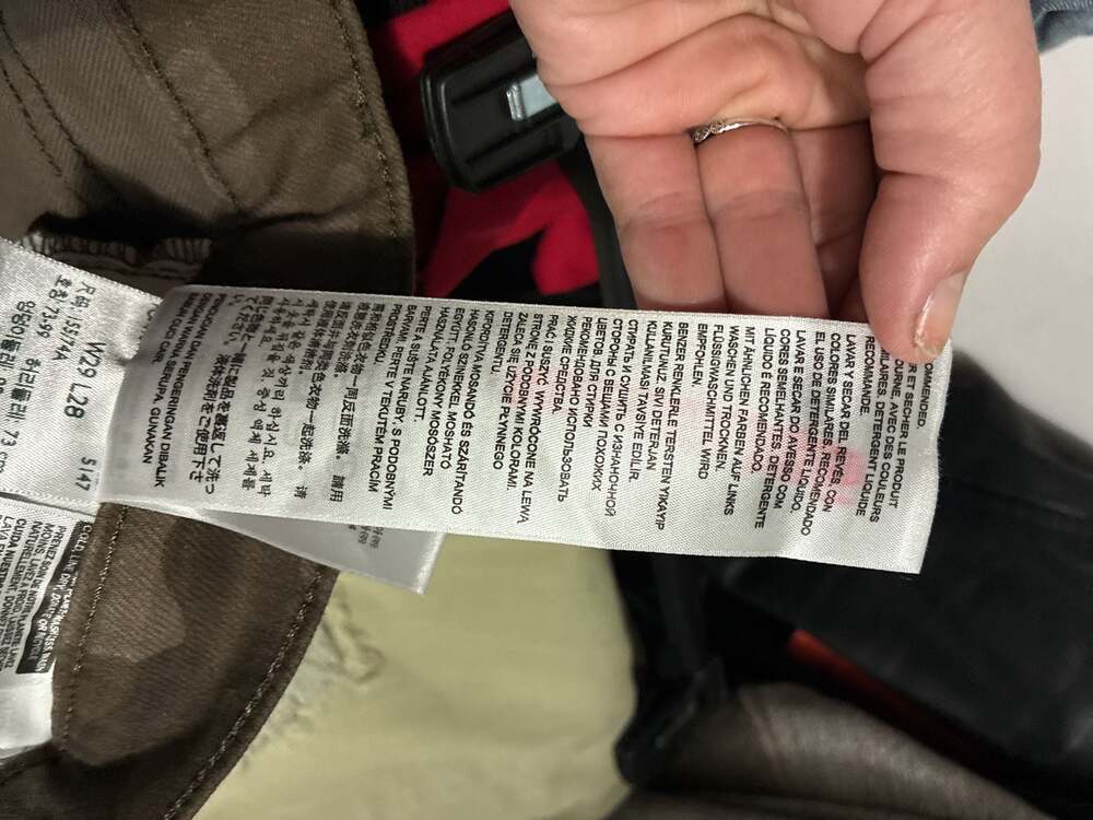 Levi's 311 Shaping Skinny Mid Rise Camouflage Jeans - Picture 11 of 12